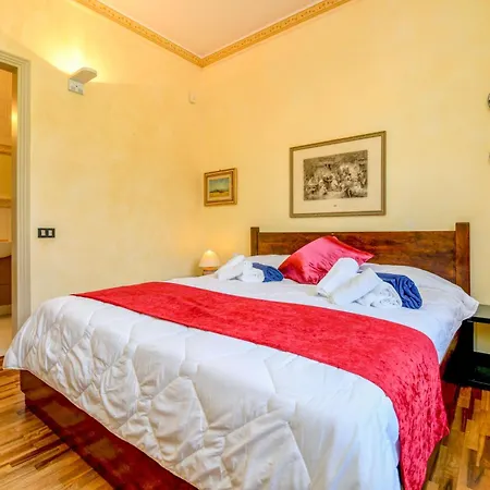 Artemisia Luxury, Pool & Jacuzzi, 300m From Garda Padenghe sul Garda
